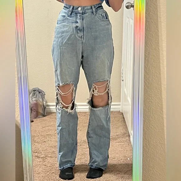 High Rise Ripped Jeans Size Small - Picture 1 of 5